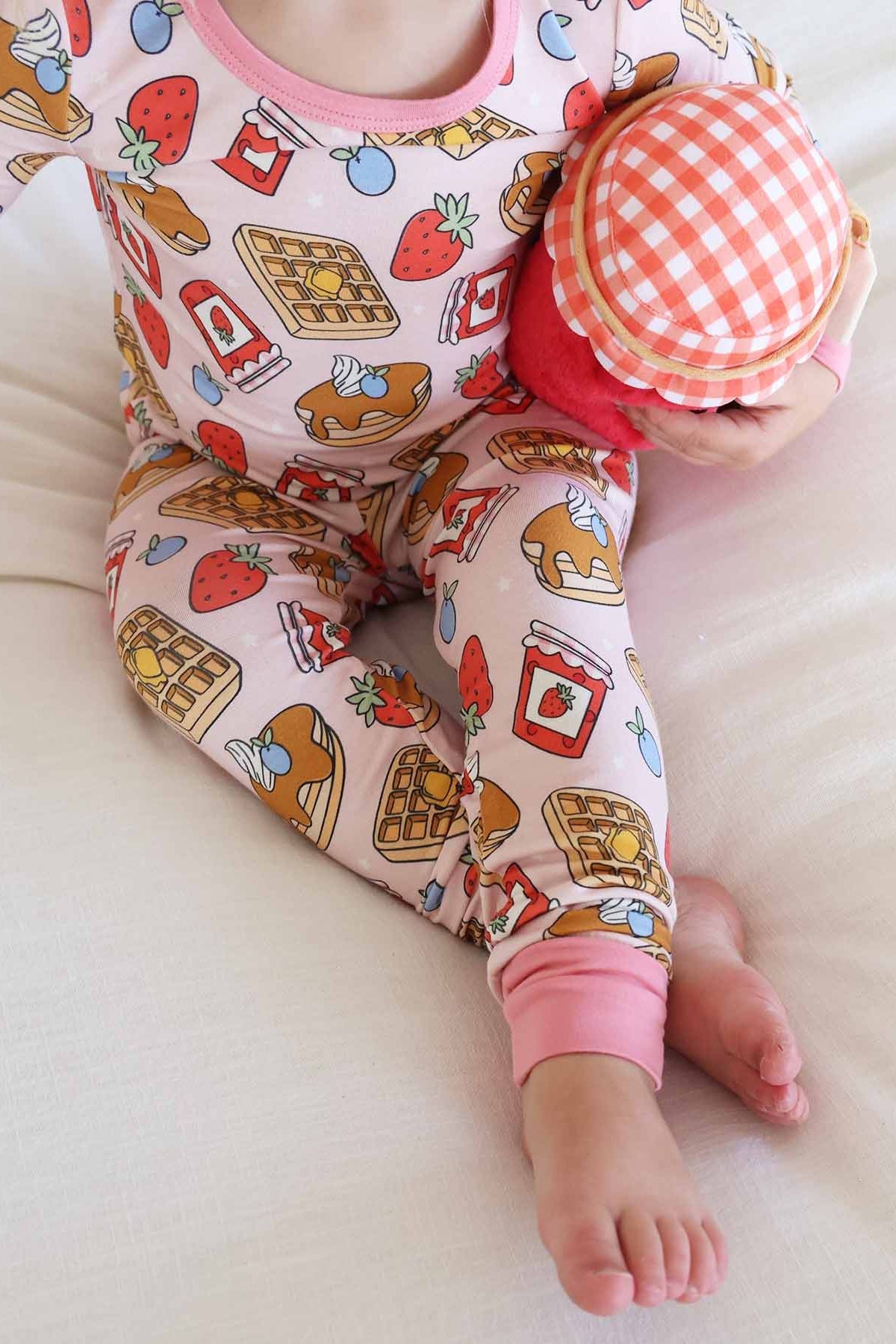 Sweet Stacks Two Piece Pajama Set | Pink