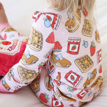 Sweet Stacks Two Piece Pajama Set | Pink