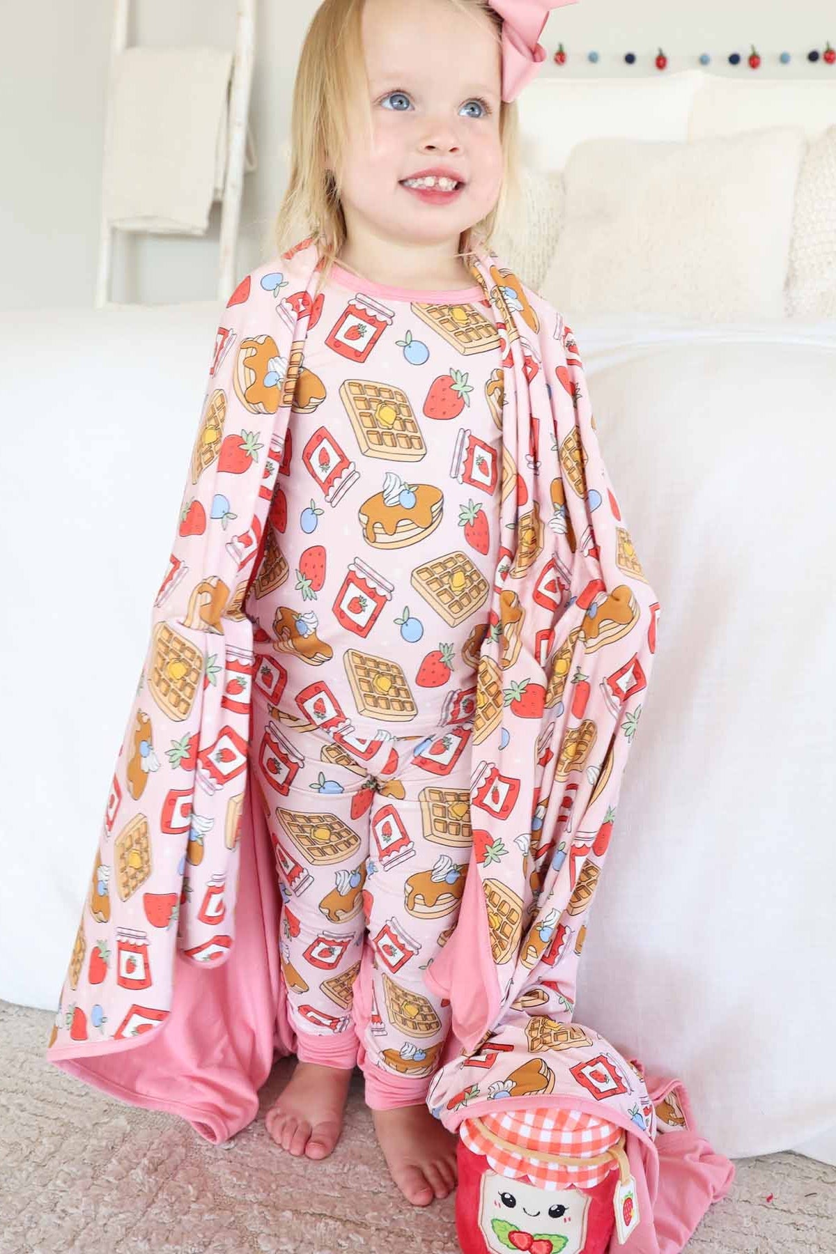 Sweet Stacks Two Piece Pajama Set | Pink